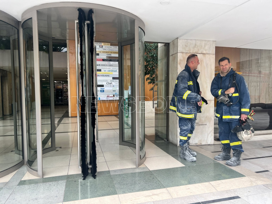 Φωτιά στον Πύργο των Αθηνών.