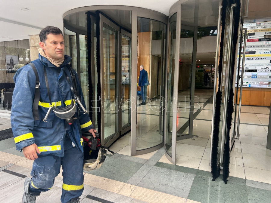 Φωτιά στον Πύργο των Αθηνών.