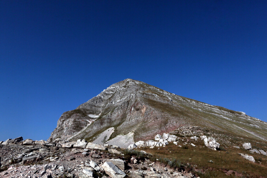 ΟΔΟΙΠΟΡΙΚΟ ΣΤΑ ΤΖΟΥΜΕΡΚΑ