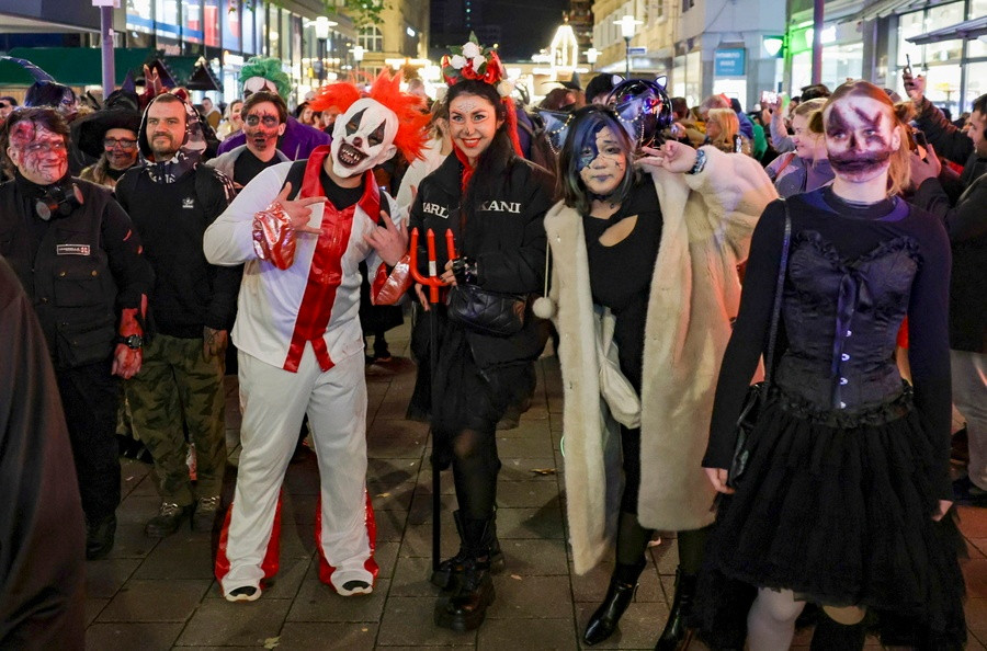 ΧΑΛΟΓΟΥΙΝ ΓΕΡΜΑΝΙΑ