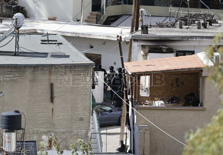 Έφοδος σε σπίτια στα Βορίζια.