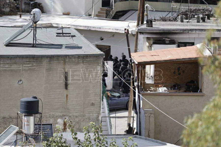 Έφοδος σε σπίτια στα Βορίζια.