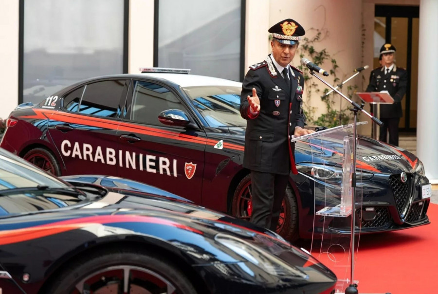 maserati-alfa-159-qv-carabinieri-1.jpg