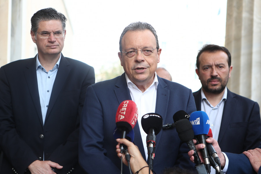 Δηλώσεις του προέδρου του ΣΥΡΙΖΑ, Σωκράτη Φάμελλου, για τα ΕΛΤΑ.