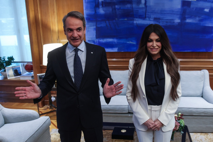 Kimberly Guilfoyle; ambassador; US; USA; meeting; Greece; Greek; prime minister; Kyriakos Mitsotakis; Κυριάκος Μητσοτάκης; Μέγαρο Μαξίμου; Αθήνα; συνάντηση; πρέσβειρα; πρέσβη; Αμερικανή; Κίμπερλι Γκίλφοϊλ;