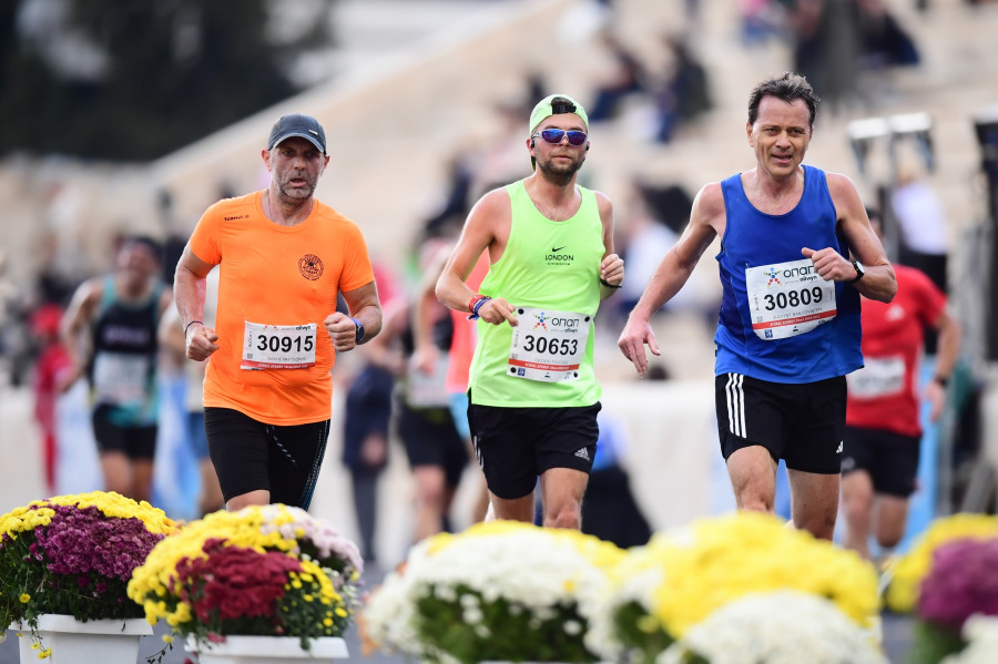 [381877] 42ος ΑΥΘΕΝΤΙΚΟΣ ΜΑΡΑΘΩΝΙΟΣ ΑΘΗΝΑΣ 2025 / ΕΙΚΟΝΕΣ-ΣΤΙΓΜΙΟΤΥΠΑ ΑΠΟ ΤΟ ΚΑΛΛΙΜΑΡΜΑΡΟ ΣΤΑΔΙΟ (KLODIAN LATO / EUROKINISSI)