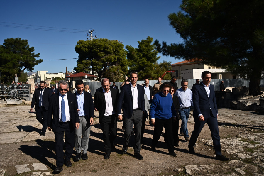 [382000] ΕΠΙΣΚΕΨΗ ΤΟΥ ΠΡΩΘΥΠΟΥΡΓΟΥ ΚΥΡΙΑΚΟΥ ΜΗΤΣΟΤΑΚΗ ΣΤΗΝ ΕΛΕΥΣΙΝΑ (ΚΩΣΤΑΣ ΤΖΟΥΜΑΣ/EUROKINISSI)