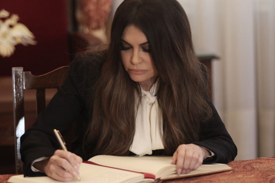 ΣΥΝΑΝΤΗΣΗ ΤΟΥ ΑΡΧΙΕΠΙΣΚΟΠΟΥ ΙΕΡΩΝΥΜΟΥ ΜΕ ΤΗΝ ΠΡΕΣΒΕΙΡΑ ΤΩΝ ΗΠΑ KIMBERLY GUILFOYLE(ΧΡΗΣΤΟΣ ΜΠΟΝΗΣ//ΑΡΧΙΕΡΠΙΣΚΟΠΗ ΑΘΗΝΩΝ)