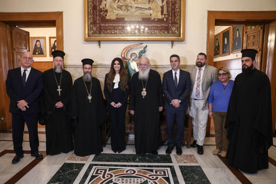 Αρχιεπίσκοπος; Ιερώνυμος; Archbishop; Ieronymos; Αθήνα; Athens; Πρέσβειρα; Ambassador; ΗΠΑ; USA; Ελλάδα; Greece; Κίμπερλι; Γκιλφόιλ; Kimberly; Guilfoyle; Ιερά; Αρχιεπισκοπή; Αθηνών; Holy; Archdiocese; of; Athens; Συνάντηση; Meeting; Διπλωματία; Diplomacy; Θρησκεία; Religion;