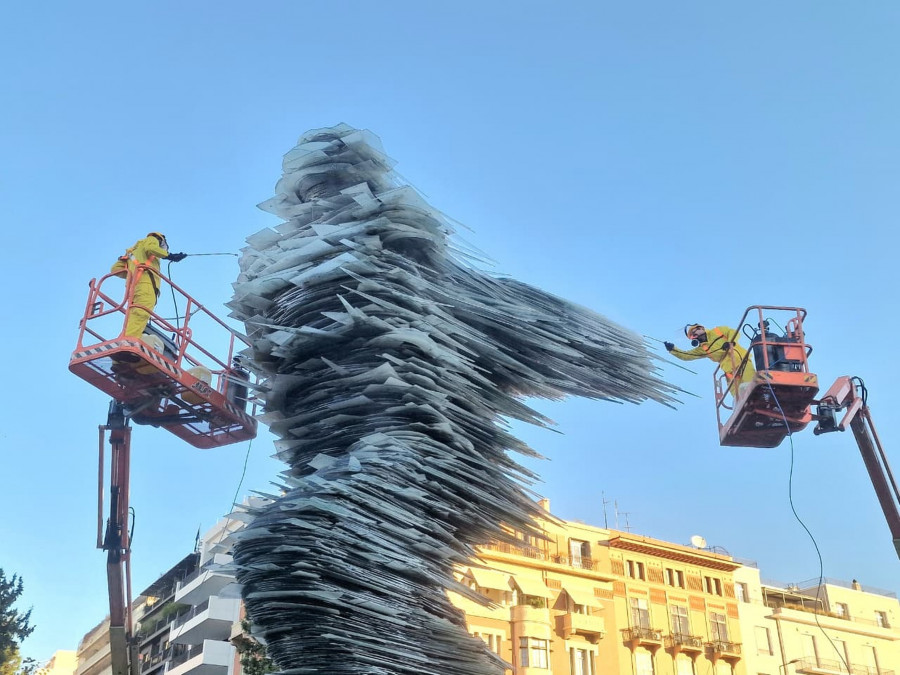 Προγραμματισμένος καθαρισμός του γλυπτού «Δρομέας» από τον Δήμο Αθηναίων.