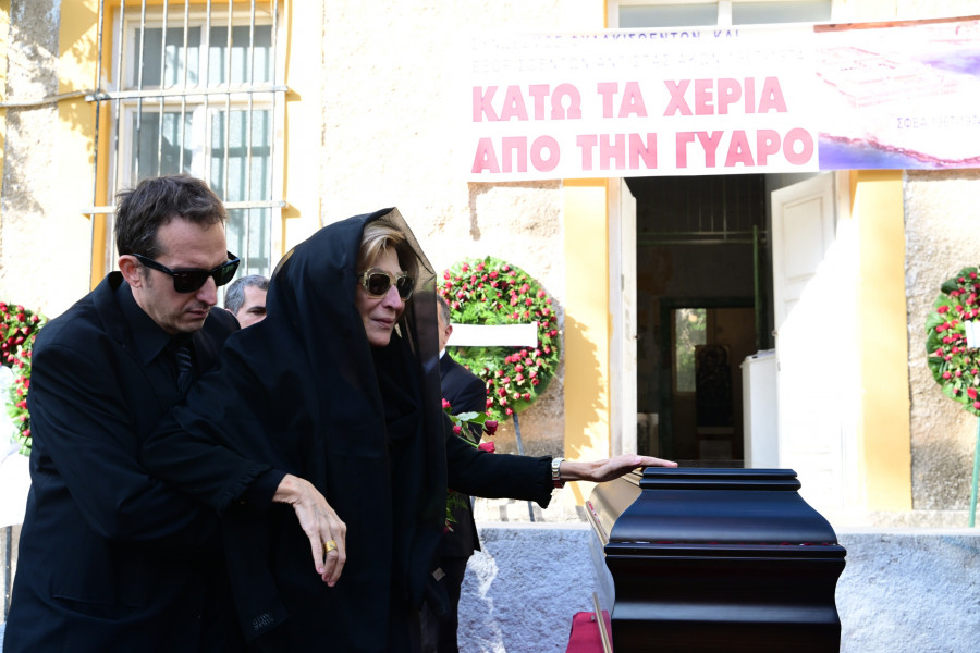 [382193] ΠΟΛΙΤΙΚΗ ΚΗΔΕΙΑ ΤΟΥ ΠΡΩΗΝ ΥΠΟΥΡΓΟΥ ΚΑΙ ΒΟΥΛΕΥΤΗ ΤΟΥ ΣΥΡΙΖΑ-ΠΣ ΑΛΕΚΟΥ ΦΛΑΜΠΟΥΡΑΡΗ (ΤΑΤΙΑΝΑ ΜΠΟΛΑΡΗ/EUROKINISSI)