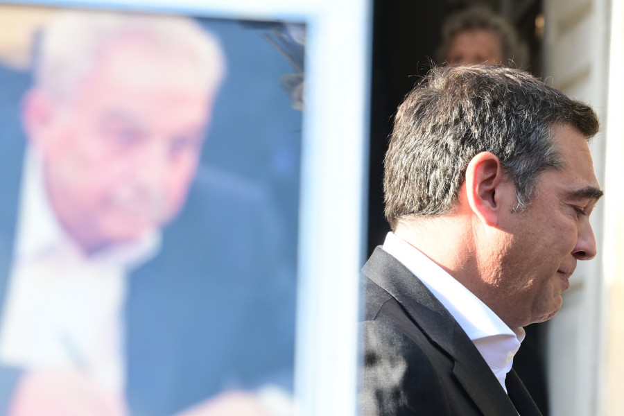 [382193] ΠΟΛΙΤΙΚΗ ΚΗΔΕΙΑ ΤΟΥ ΠΡΩΗΝ ΥΠΟΥΡΓΟΥ ΚΑΙ ΒΟΥΛΕΥΤΗ ΤΟΥ ΣΥΡΙΖΑ-ΠΣ ΑΛΕΚΟΥ ΦΛΑΜΠΟΥΡΑΡΗ (ΤΑΤΙΑΝΑ ΜΠΟΛΑΡΗ/EUROKINISSI)