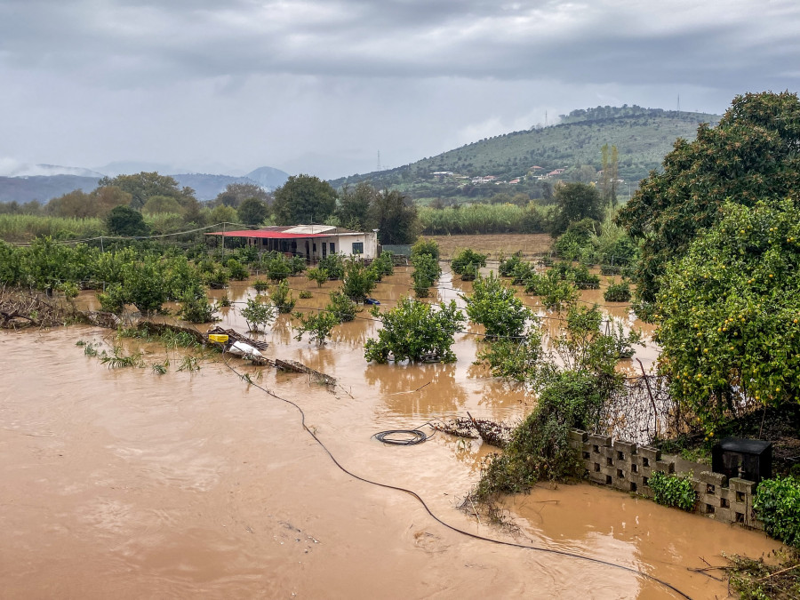 ΠΛΗΜΜΥΡΕΣ ΚΑΙ ΚΑΤΑΣΤΡΟΦΕΣ ΑΠΟ ΤΗΝ ΚΑΚΟΚΑΙΡΙΑ ΣΤΗΝ ΗΠΕΙΡΟ