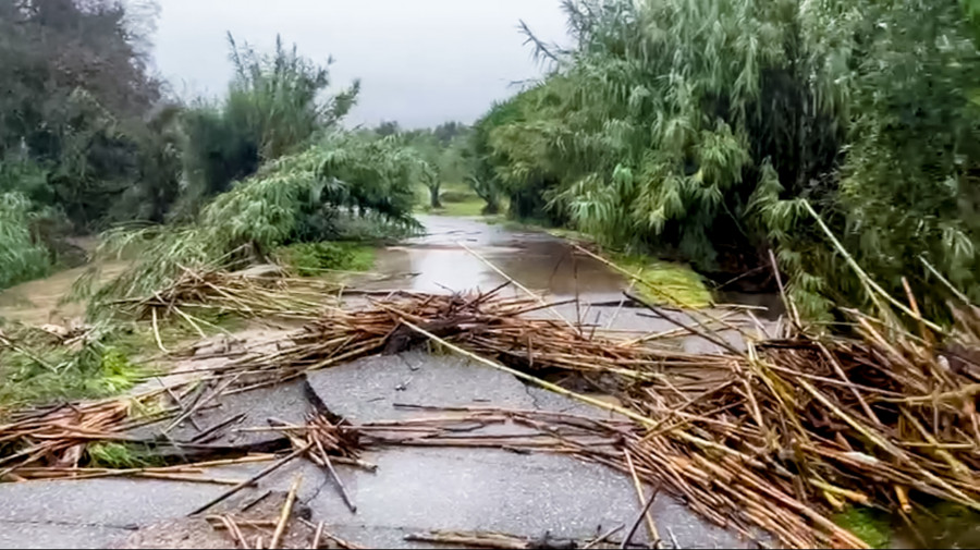 ΚΑΤΑΣΤΡΟΦΕΣ ΑΠΟ ΤΗ ΚΑΚΟΚΑΙΡΙΑ BYRON ΣΤΗ ΦΟΙΝΙΚΟΥΝΤΑ (APOHXOS.GR/EUROKINISSI)