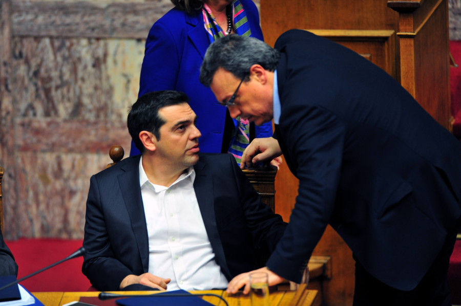 ΒΟΥΛΗ - ΣΥΖΗΤΗΣΗ ΝΣ ΤΟΥ ΥΠ. ΕΣΩΤΕΡΙΚΩΝ ΓΙΑ ΤΗΝ ΔΗΜΟΣΙΑ ΔΙΟΙΚΗΣΗ (EUROKINISSI/ΓΙΩΡΓΟΣ ΚΟΝΤΑΡΙΝΗΣ)