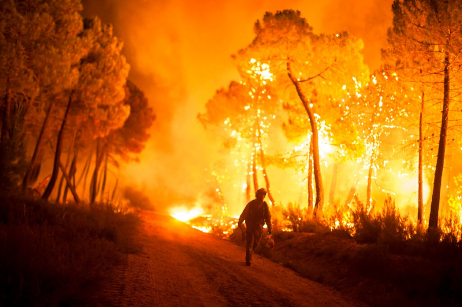 APTOPIX Spain Wildfire