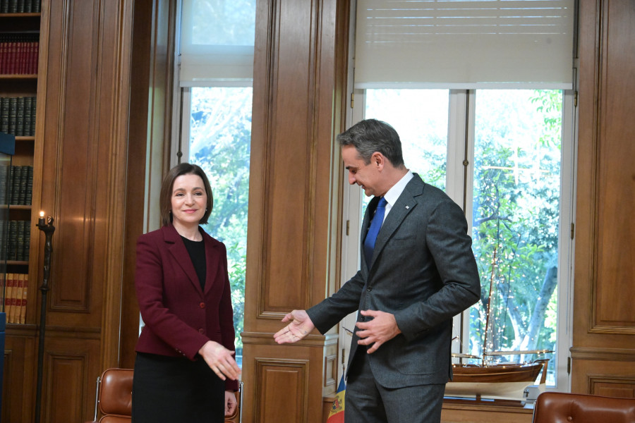 [383044] ΣΥΝΑΝΤΗΣΗ ΤΟΥ ΠΡΩΘΥΠΟΥΡΓΟΥ ΚΥΡΙΑΚΟΥ ΜΗΤΣΟΤΑΚΗ ΜΕ ΤΗΝ ΠΡΟΕΔΡΟ ΤΗΣ ΜΟΛΔΑΒΙΑΣ MAIA SANDU (ΤΑΤΙΑΝΑ ΜΠΟΛΑΡΗ/EUROKINISSI)