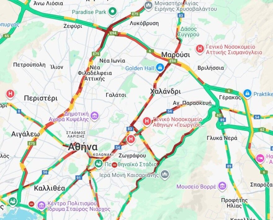 Κίνηση στους δρόμους: Μποτιλιαρισμένος ο Κηφισός, στο «κόκκινο» η Κηφισίας και κεντρικοί δρόμοι στην Αθήνα