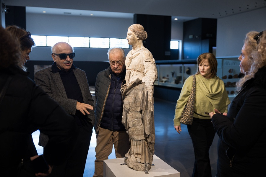 ΠΑΡΟΥΣΙΑΣΗ ΑΓΑΛΜΑΤΩΝ ΣΤΟ ΑΡΧΑΙΟΛΟΓΙΚΟ ΜΟΥΣΕΙΟ ΠΕΛΛΑΣ