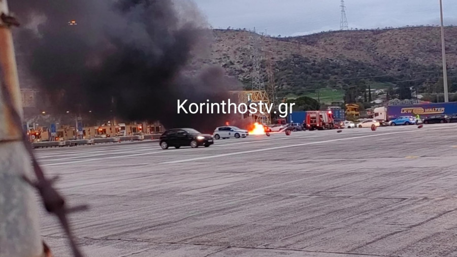 Φωτιά σε αγροτικό αυτοκίνητο στην Αθηνών – Κορίνθου, στα διόδια Καλαμακίου