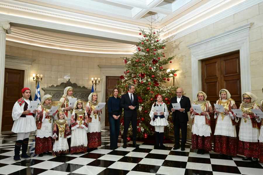 Κάλαντα Πρωτοχρονιάς - Μητσοτάκης