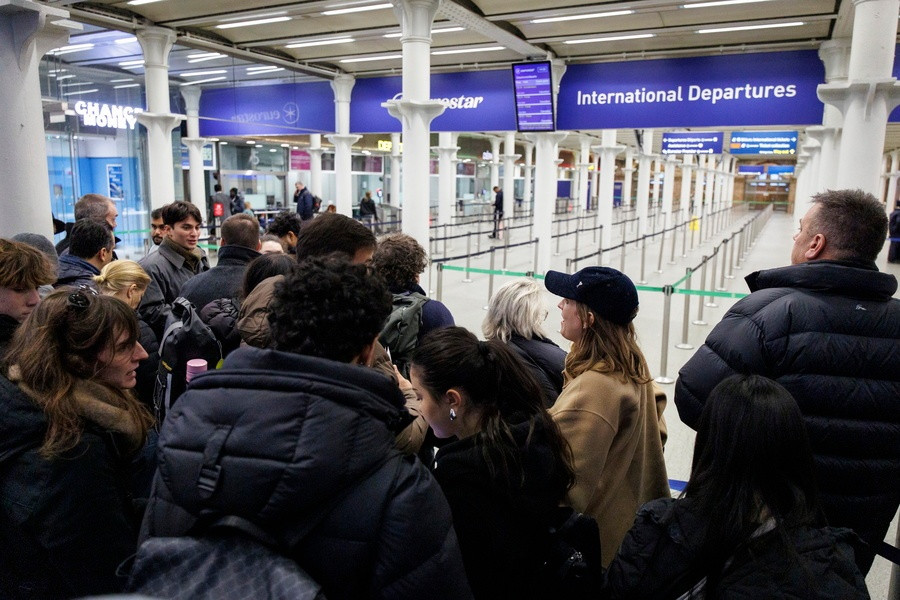 Eurostar cancels all services due to major disruption in Channel Tunnel