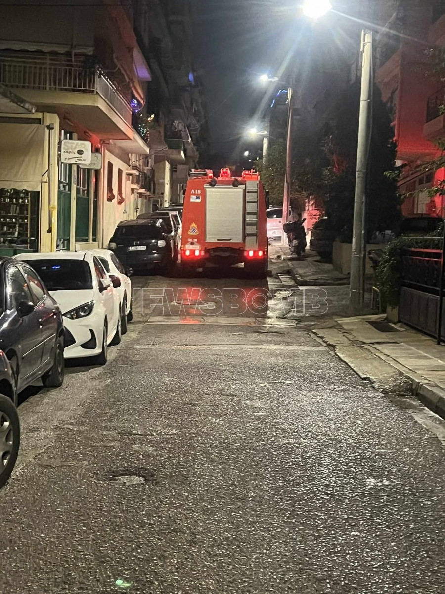 Πυροσβεστική νύχτα Νέος Κόσμος φωτιά