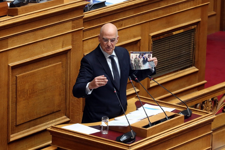 ΒΟΥΛΗ ΟΛΟΜΕΛΕΙΑ ΝΟΜΟΣΧΕΔΙΟ ΓΙΑ ΤΙΣ ΕΝΟΠΛΕΣ ΔΥΝΑΜΕΙΣ