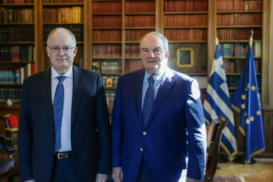 Συνάντηση Τασούλα – Καραμανλή.