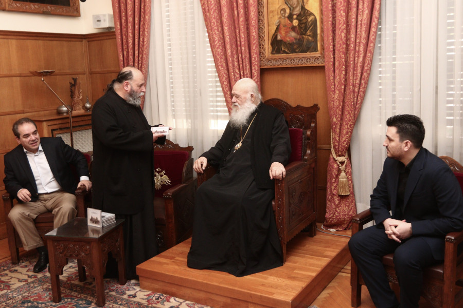 H ΜΚΟ ΑΠΟΣΤΟΛΗ ΚΑΙ Η ΜΗΤΡΟΠΟΛΗ ΙΩΑΝΝΙΝΩΝ ΠΑΡΟΥΣΙΑΣΑΝ ΕΝΑ CD ΜΕ ΠΑΡΑΔΟΣΙΑΚΑ ΔΗΜΟΤΙΚΑ ΤΡΑΓΟΥΔΙΑ