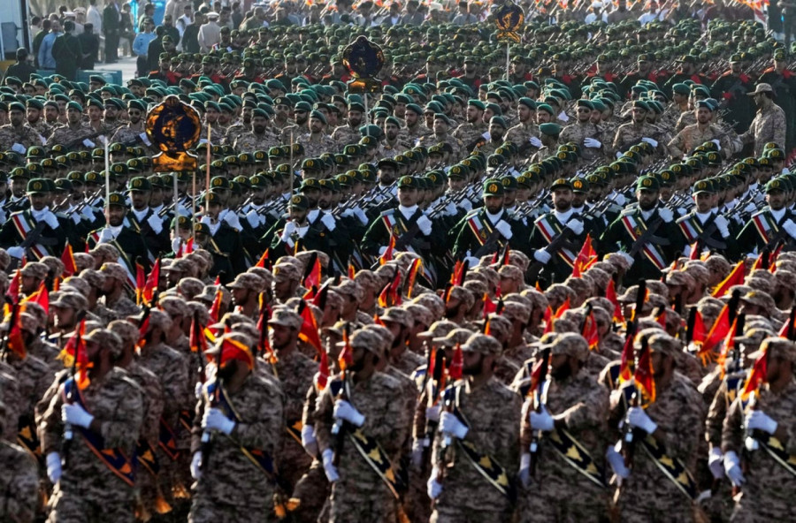 Φρούροι της Επαναστάσης