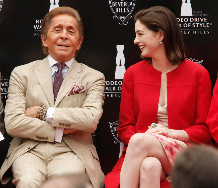 Anne Hathaway, Valentino