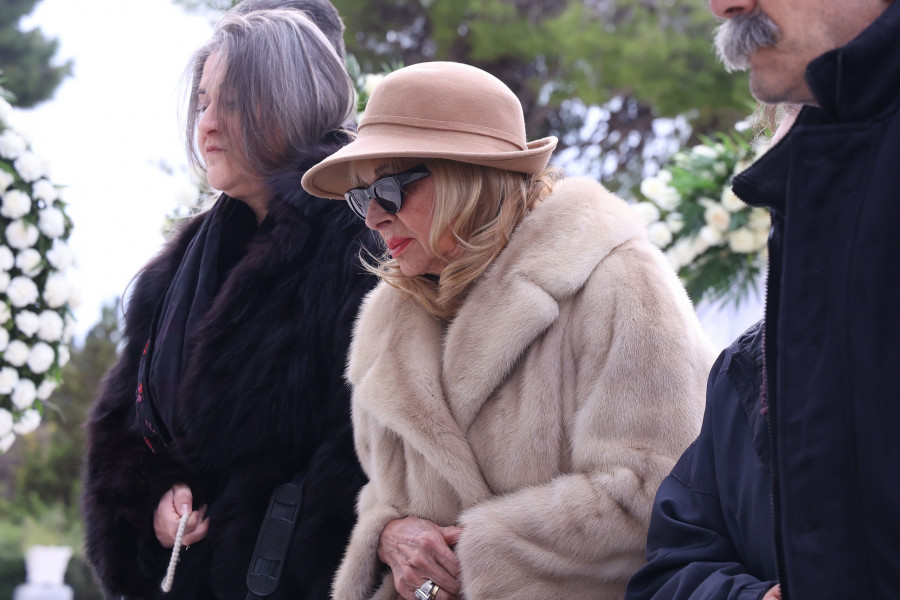 ΚΗΔΕΙΑ ΖΑΡΟΚΩΣΤΑ