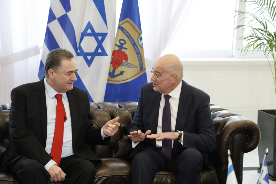 Δένδιας - Κατζ