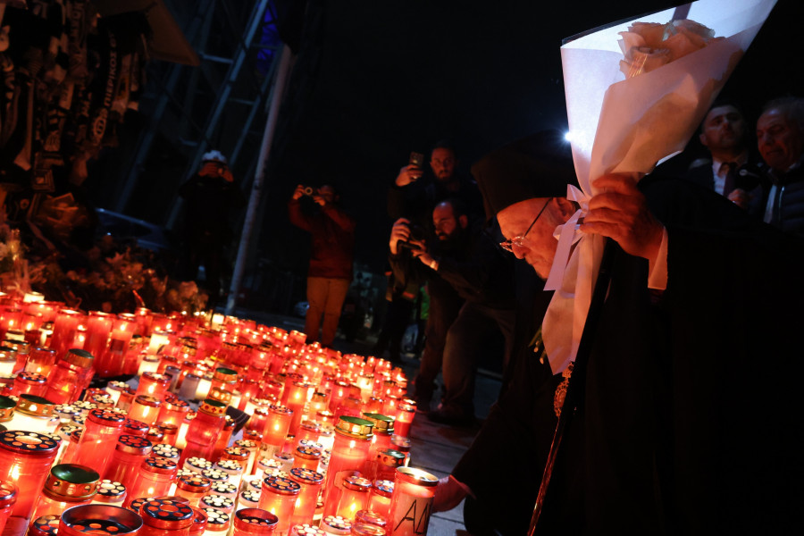 [384145] Ο ΟΙΚΟΥΜΕΝΙΚΟΣ ΠΑΤΡΙΑΡΧΗΣ ΒΑΡΘΟΛΟΜΑΙΟΣ ΣΤΗΝ ΣΤΟ ΓΗΠΕΔΟ ΤΗΣ ΤΟΥΜΠΑΣ ΣΤΗ ΜΝΗΜΗ ΤΩΝ ΦΙΛΑΘΛΩΝ ΠΟΥ ΕΧΑΣΑΝ ΤΗ ΖΩΗ ΤΟΥΣ ΣΤΟ ΤΡΟΧΑΙΟ ΔΥΣΤΥΧΗΜΑ ΣΤΗΝ ΡΟΥΜΑΝΙΑ/ (EUROKINISSI)