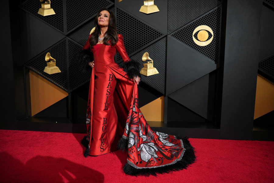 Η Ντέμπορα Σίλβερ.