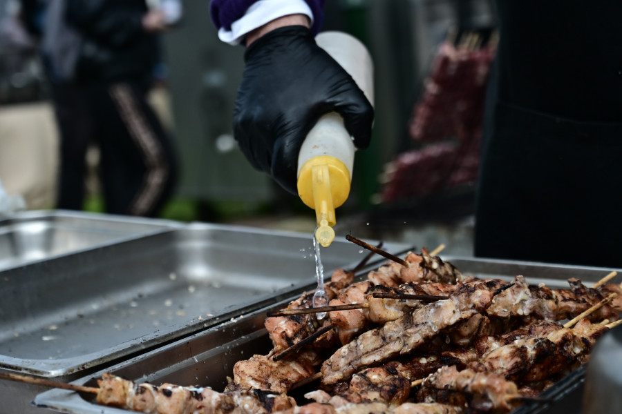 [375897] ΤΣΙΚΝΟΠΕΜΠΤΗ ΣΤΗΝ ΒΑΡΒΑΚΕΙΟ ΑΓΟΡΑ (ΚΩΣΤΑΣ ΤΖΟΥΜΑΣ/EUROKINISSI)