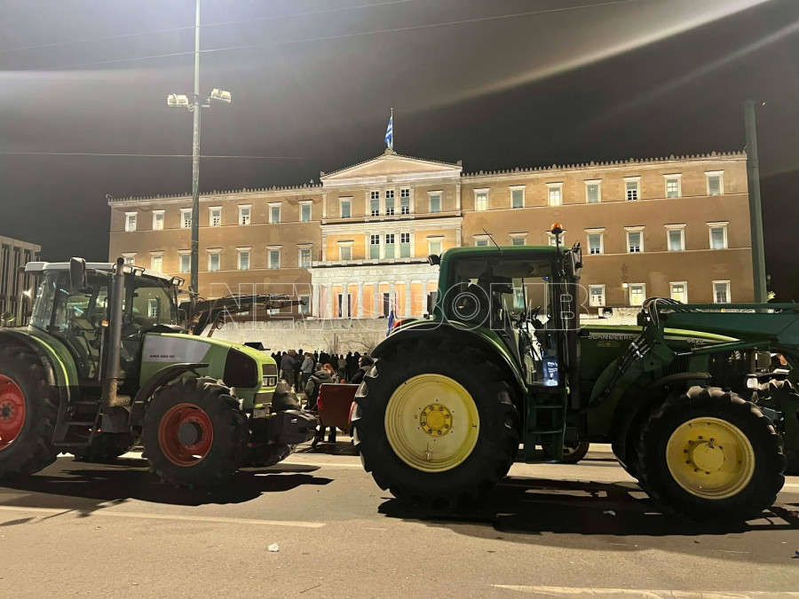 τρακτερ συνταγμα