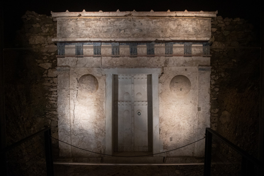 ΑΡΧΑΙΑ ΝΕΚΡΟΠΟΛΗ ΑΙΓΩΝ (ΡΑΦΑΗΛ ΓΕΩΡΓΙΑΔΗΣ/EUROKINISSI)