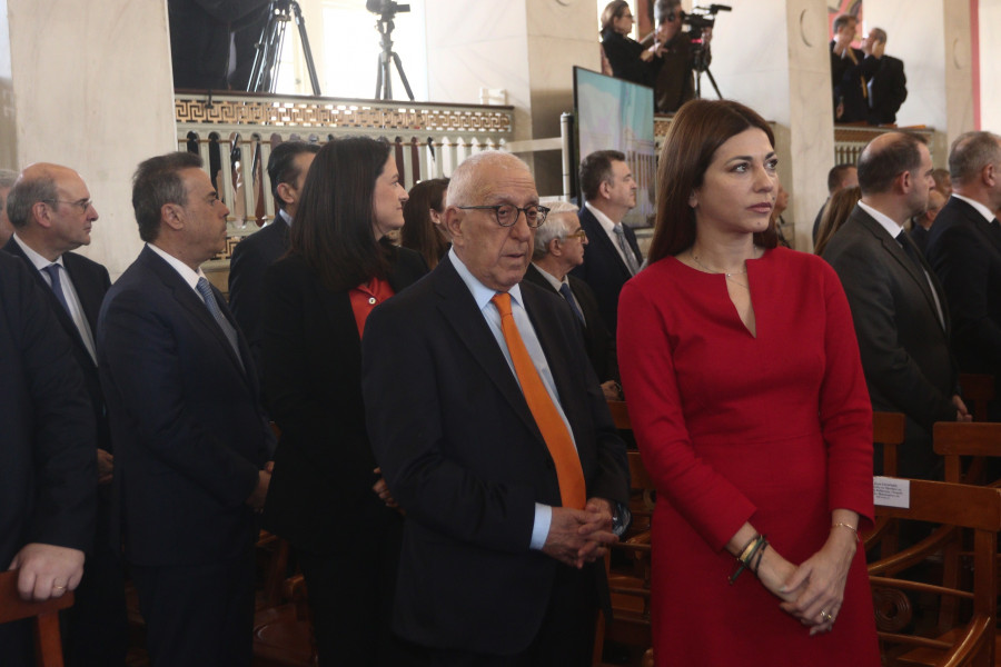 Ο ΑΡΧΙΕΠΙΣΚΟΠΟΣ ΙΕΡΩΝΥΜΟΣ ΣΕ ΕΚΔΗΛΩΣΗ ΤΟΥ ΠΑΝΕΠΣΙΤΗΜΙΟΥ ΑΘΗΝΩΝ ΓΙΑ ΤΗΝ ΙΔΡΥΣΗ ΠΑΡΑΡΤΗΜΑΤΟΣ ΣΤΗΝ ΚΥΠΡΟ