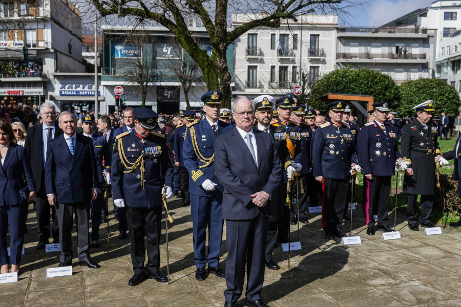 Ο ΠτΔ ΚΩΝΣΤΑΝΤΙΝΟΣ ΤΑΣΟΥΛΑΣ ΣΤΑ ΙΩΑΝΝΙΝΑ ΚΑΙ ΤΗΝ ΚΟΝΙΤΣΑ ΜΕ ΑΦΟΡΜΗ ΤΟΝ ΕΟΡΤΑΣΜΟ ΓΙΑ ΤΗΝ 113η ΕΠΕΤΕΙΟ ΑΠΕΛΕΥΘΕΡΩΣΗΣ ΤΩΝ ΔΥΟ ΠΟΛΕΩΝ <br><br> Γ.Τ ΠτΔ ΜΑΝΩΛΟΠΟΥΛΟΣ ΘΟΔΩΡΗΣ