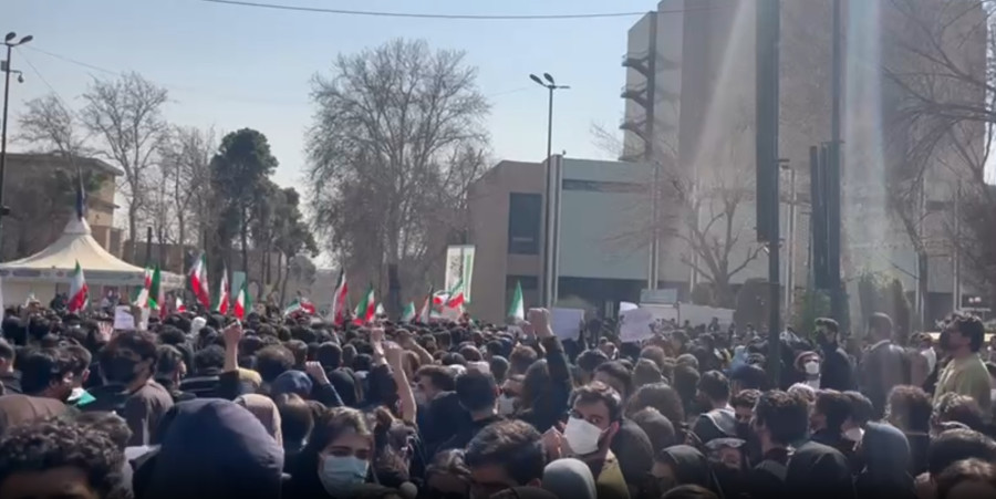 iran-protests.jpg