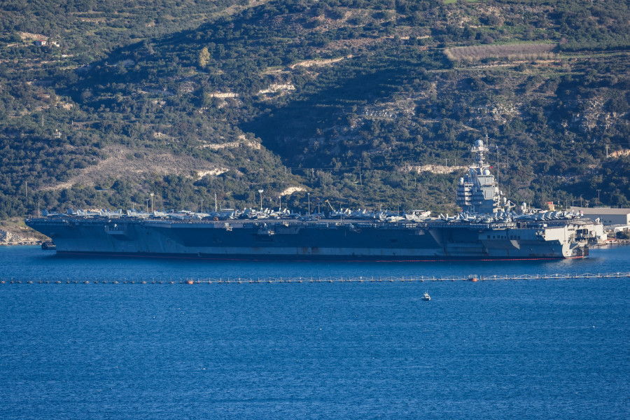 ΤΟ ΑΕΡΟΠΛΑΝΟΦΟΡΟ 