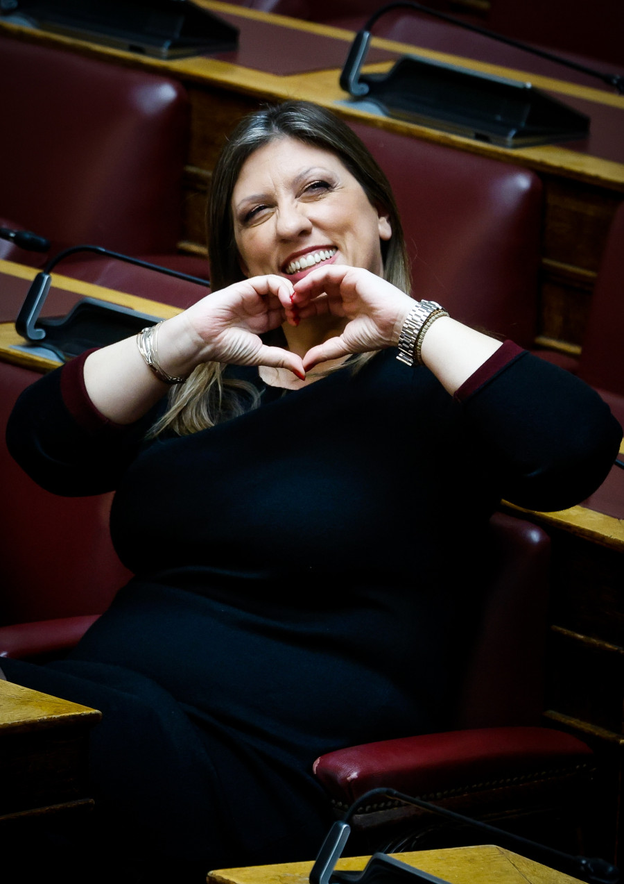 ΚΩΝΣΤΑΝΤΟΠΟΥΛΟΥ ΖΩΗ ΠΛΕΥΣΗ ΑΡΣΥΛΙΑΣ ΣΥΖΗΤΗΣΗ ΣΤΗΝ ΟΛΟΜΕΛΕΙΑ ΤΗΣ ΒΟΥΛΗΣ ΑΙΤΗΣΗΣ ΑΡΣΗΣ ΑΣΥΛΙΑΣ ΒΟΥΛΕΥΤΗ (ΓΙΩΡΓΟΣ ΚΟΝΤΑΡΙΝΗΣ/EUROKINISSI)