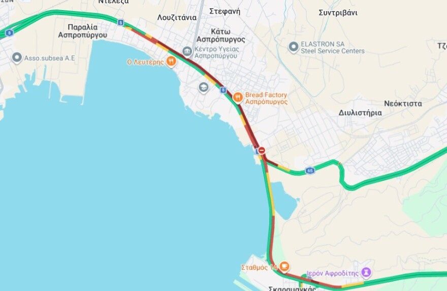 Καραμπόλα τεσσάρων φορτηγών με βυτιοφόρο στην Αθηνών - Κορίνθου στο ύψος του Ασπρόπυργου