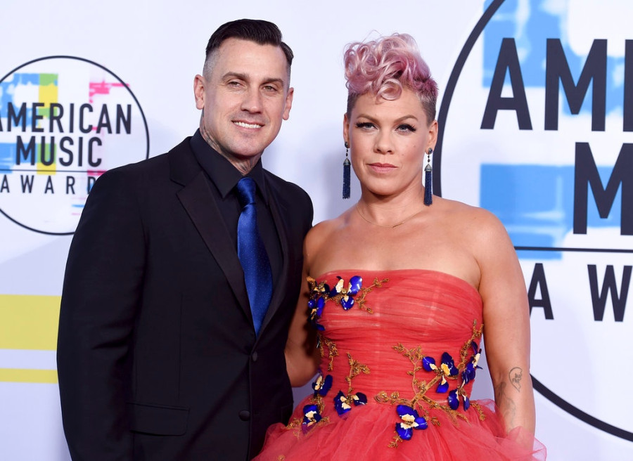 Pink,Carey Hart
