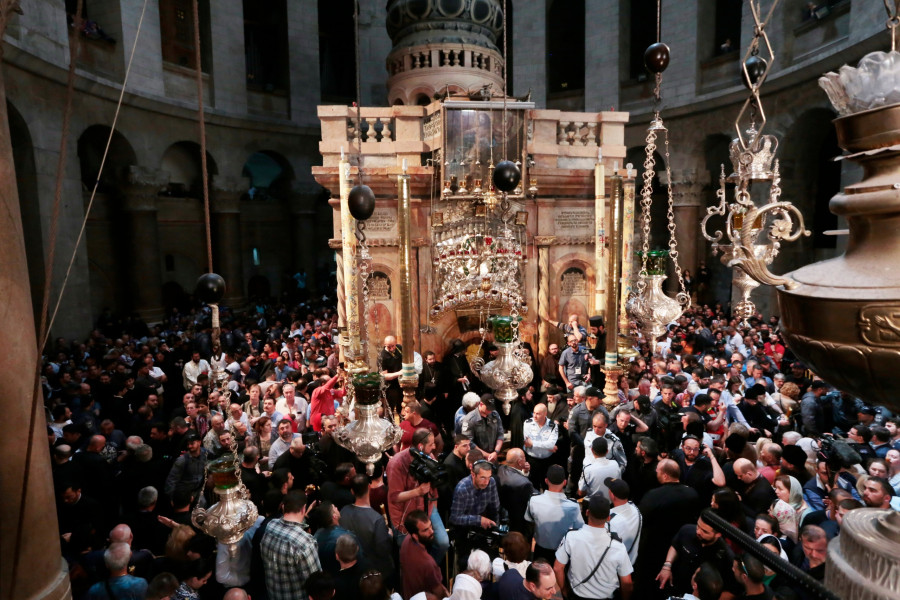 ΙΕΡΟΣΟΛΥΜΑ--ΤΕΛΕΤΗ ΑΓΙΟΥ ΦΩΤΟΣ(ΦΩΤΟ ΑΠΟ ΤΟ ΚΑΘΑΡΑ ΔΙΑΔΙΚΑΣΤΙΚΟ ΚΟΜΜΑΤΙ)--ΧΡΗΣΤΟΣ ΜΠΟΝΗΣ