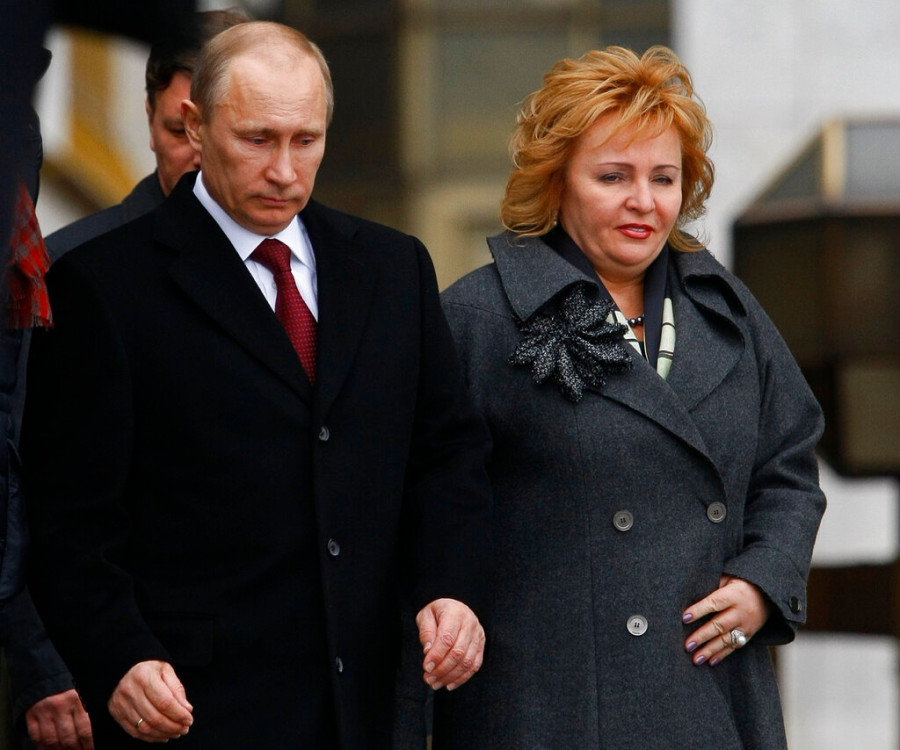 Vladimir Putin, Lyudmila Putina