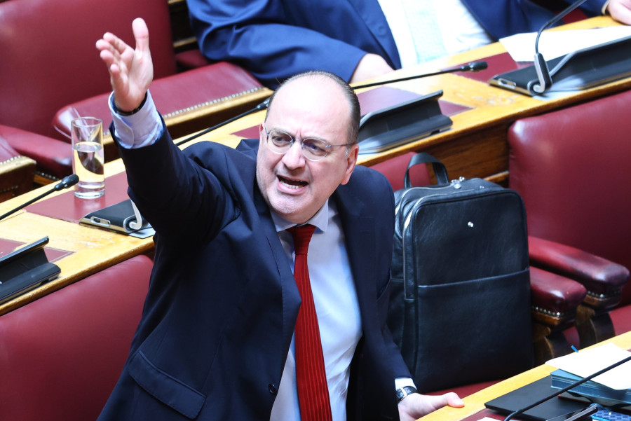 [385415] ΣΥΖΗΤΗΣΗ ΣΤΗΝ ΟΛΟΜΕΛΕΙΑ ΤΗΣ ΒΟΥΛΗΣ ΝΟΜΟΣΧΕΔΙΟΥ ΤΟΥ ΥΠΟΥΡΓΕΙΟΥ ΠΕΡΙΒΑΛΛΟΝΤΟΣ ΚΑΙ ΕΝΕΡΓΕΙΑΣ / 2η ΗΜΕΡΑ (ΓΙΑΝΝΗΣ ΠΑΝΑΓΟΠΟΥΛΟΣ/EUROKINISSI)