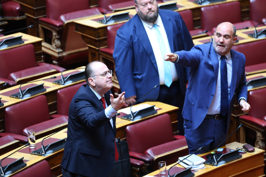 [385415] ΣΥΖΗΤΗΣΗ ΣΤΗΝ ΟΛΟΜΕΛΕΙΑ ΤΗΣ ΒΟΥΛΗΣ ΝΟΜΟΣΧΕΔΙΟΥ ΤΟΥ ΥΠΟΥΡΓΕΙΟΥ ΠΕΡΙΒΑΛΛΟΝΤΟΣ ΚΑΙ ΕΝΕΡΓΕΙΑΣ / 2η ΗΜΕΡΑ (ΓΙΑΝΝΗΣ ΠΑΝΑΓΟΠΟΥΛΟΣ/EUROKINISSI)